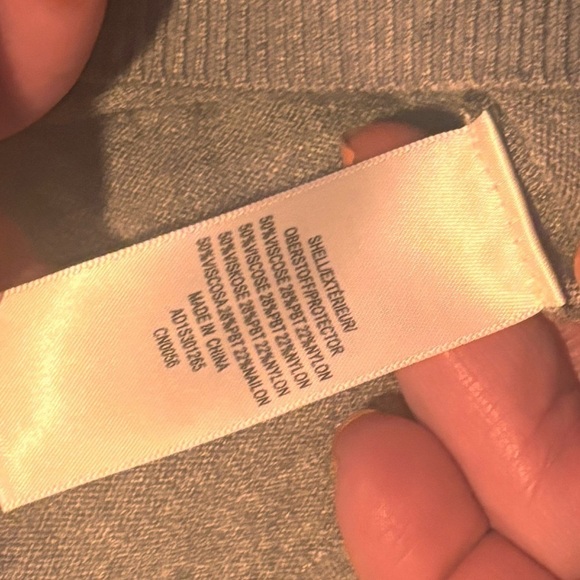 Adrianna Papell grey cardigan NWT. Silver buttons. Pleated sleeves. Size Large. - Picture 9 of 10